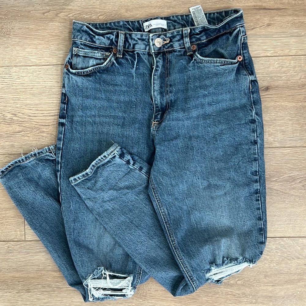 Zara Ripped Jeans - Picture 4 of 5